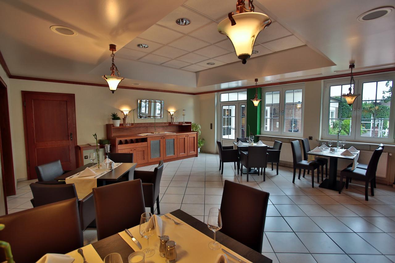 Hotel Restaurant Koerber Garbsen Exterior photo